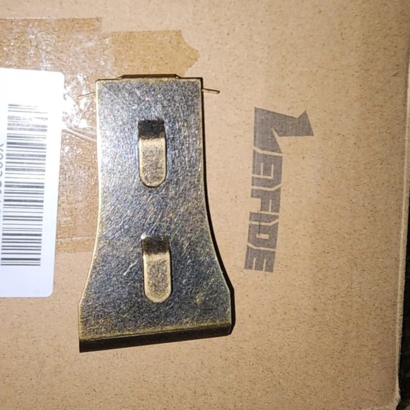 Brick clip fasteners - Picture 2 of 3